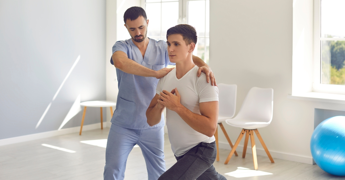 what causes hip pain that radiates down the leg at night